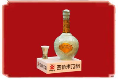 上海市虹口烟酒回收四特酒.jpg